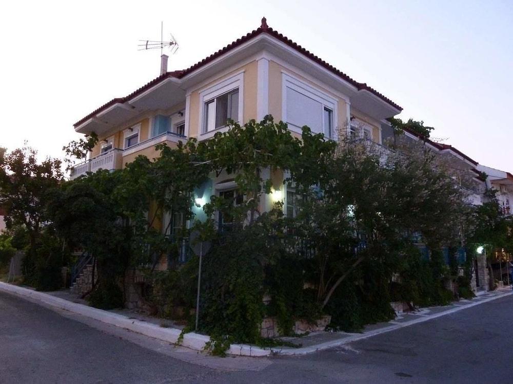 Rania Beach Ireo  Exterior photo